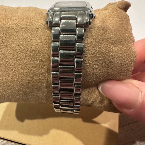 Fashion Watch Women’s Pre Owned - Picture 4 of 4